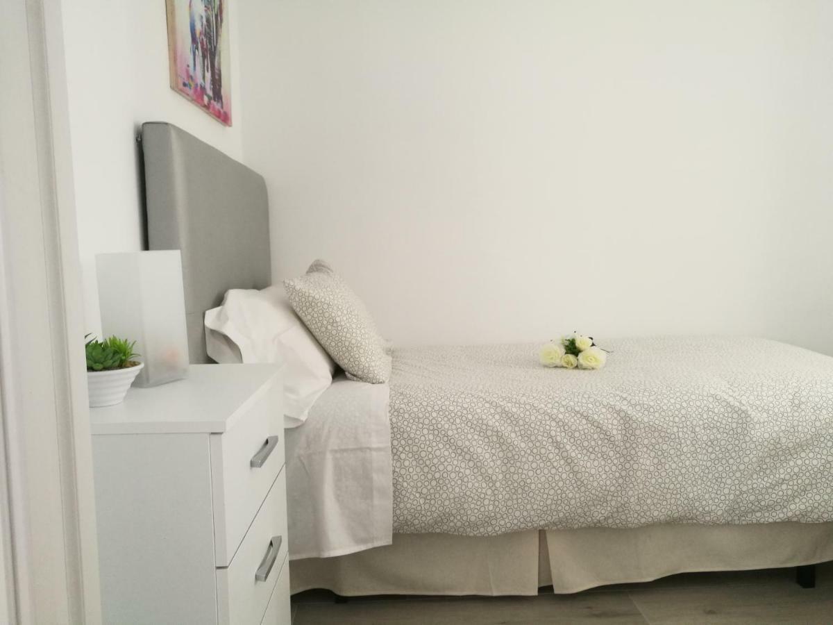 Piso Con Terraza Y Vistas Espectaculares Apartment Carmona  Luaran gambar