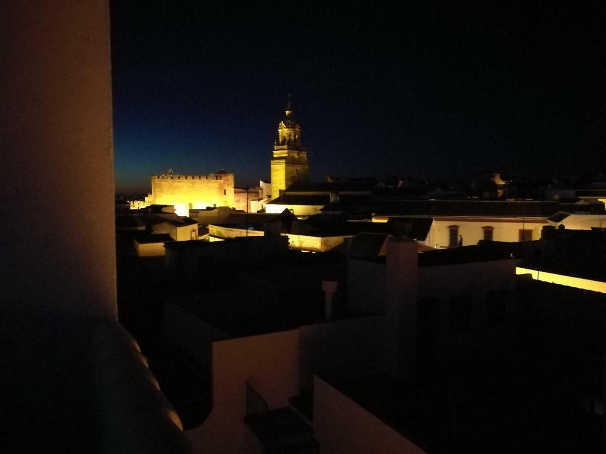 Piso Con Terraza Y Vistas Espectaculares Apartment Carmona  Luaran gambar